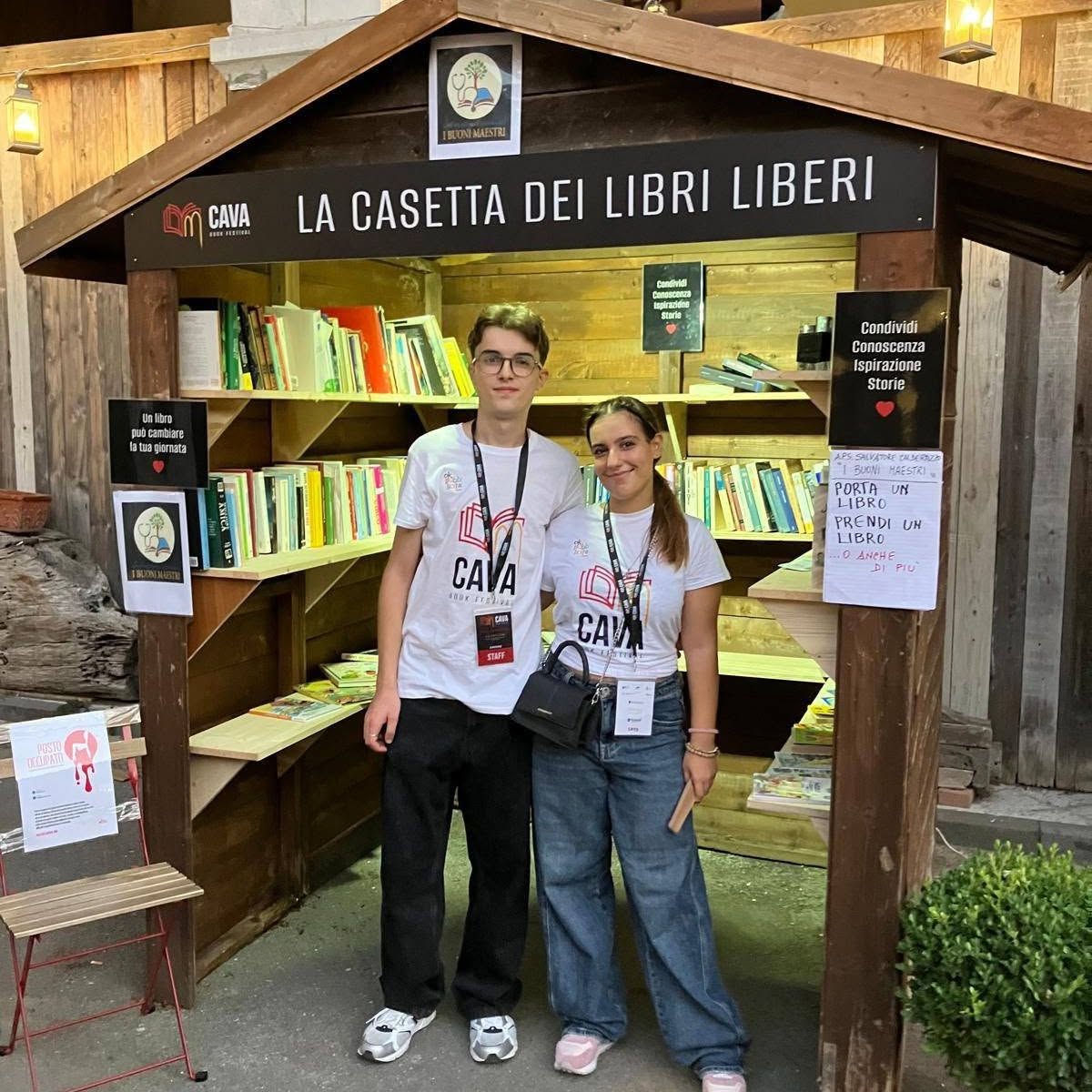 Cava Book Festival 2026 · I volontari alla Casetta dei Libri Liberi